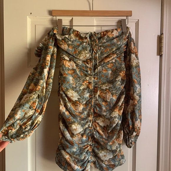 Hello Molly dress! Never worn - Picture 2 of 2